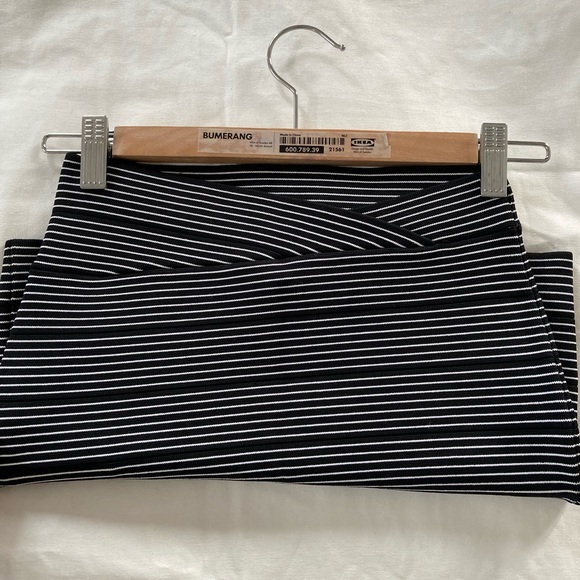 BCBG bandage mini skirt - Picture 4 of 5